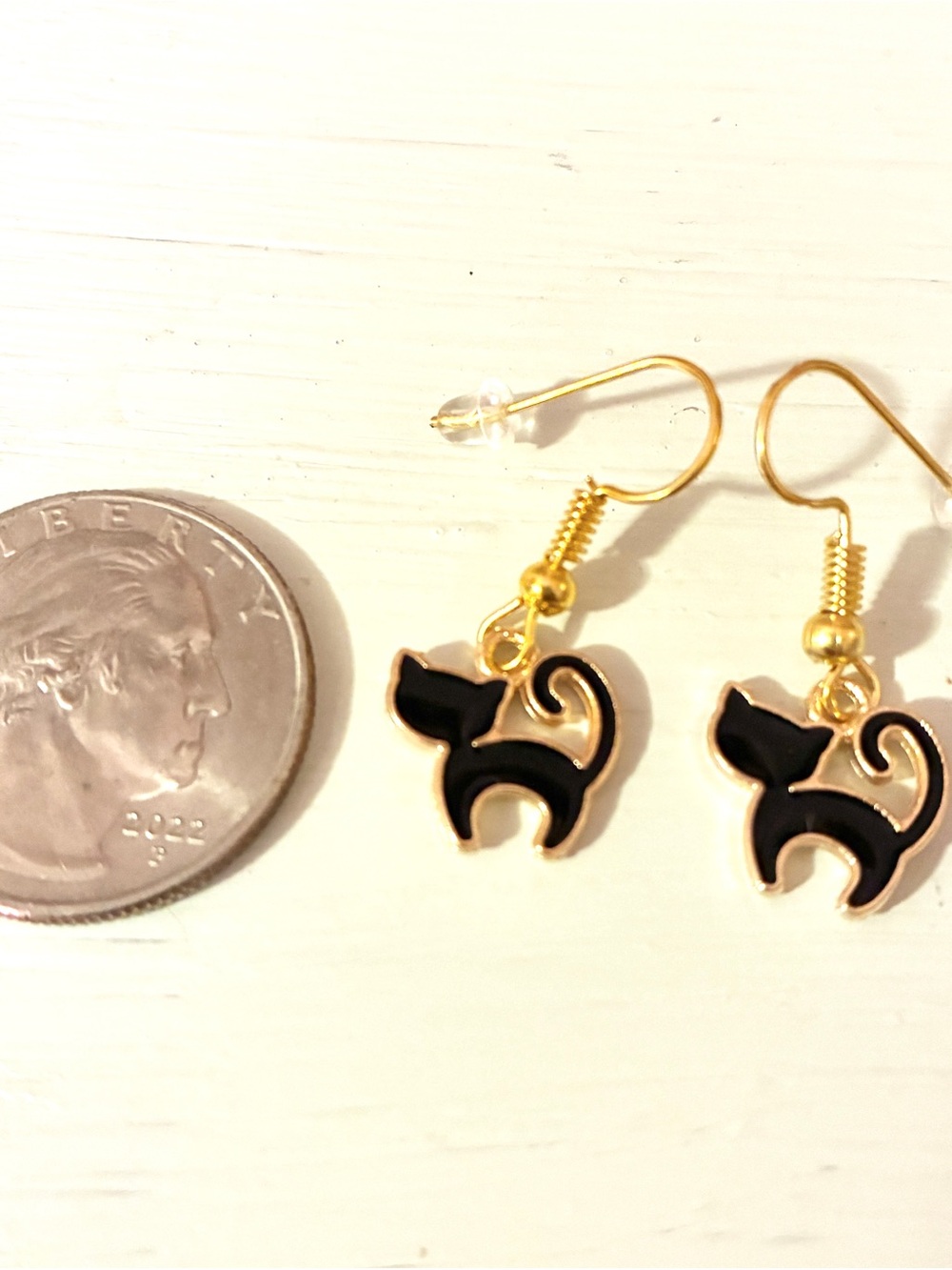Black Cat & Gold 🐈⬛Earrings Cute Cat Silhouette Dangle NEW - Picture 4 of 4